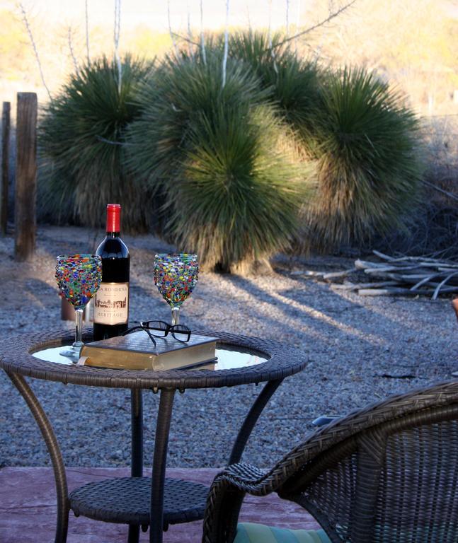 Chocolate Turtle B&B Corrales Exterior photo