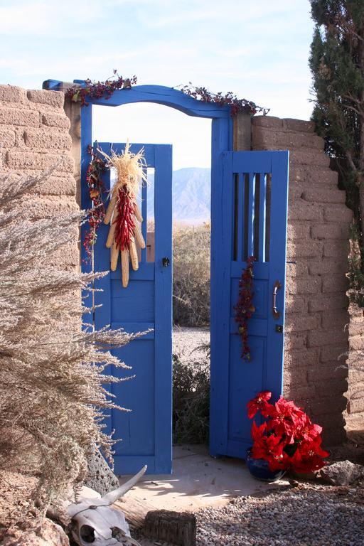 Chocolate Turtle B&B Corrales Exterior photo